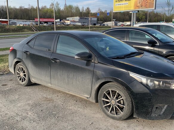 2013 Toyota Corolla XI (E160, E170, E180), чёрный, 960000 рублей - вид 5