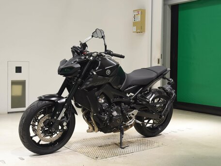 2017 Yamaha MT-09 (FZ-09), чёрный, 850000 рублей, вид 2