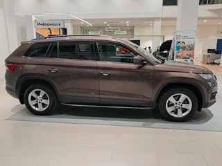 2018 Skoda Kodiaq I, коричневый, 2620000 рублей, вид 4
