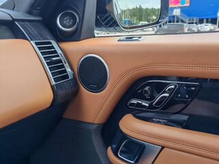 2019 Land Rover Range Rover IV Рестайлинг, белый, 7300000 рублей, вид 3