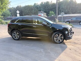 2021 Cadillac XT5 I Рестайлинг, чёрный, 3990000 рублей, вид 4