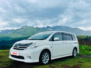 2008 Toyota ISis I, белый, 1100000 рублей, вид 1