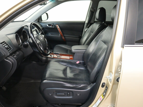 2010 Toyota Highlander II (XU40) Рестайлинг, бежевый - вид 10