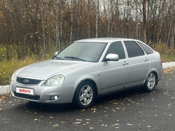2009 Lada (ВАЗ) Priora I, серебристый, 230000 рублей - вид 1