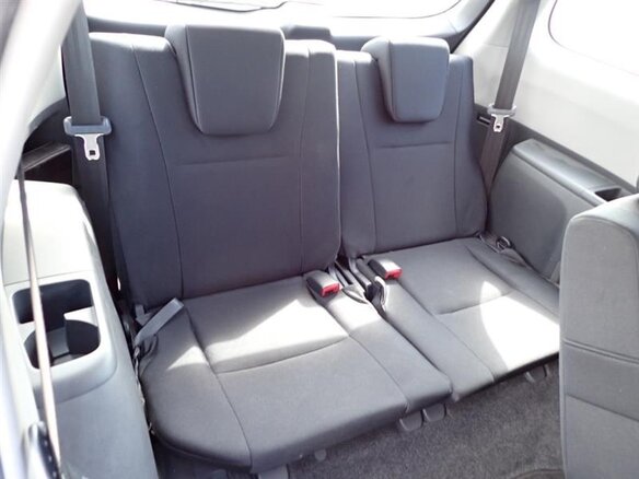 2011 Toyota Wish II, серебристый - вид 37