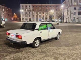 2002 Lada (ВАЗ) 2107, белый, 105000 рублей, вид 3