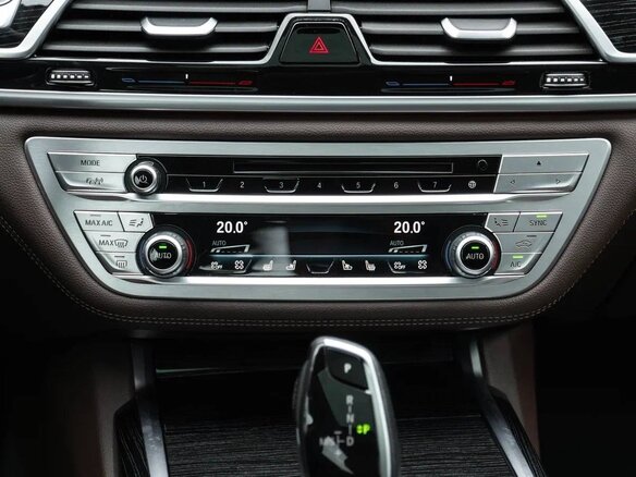 2020 BMW 7 серии Long 730Ld xDrive VI (G11/G12) Рестайлинг, чёрный, 5550000 рублей - вид 27