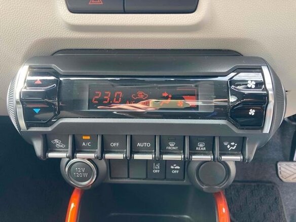 2022 Suzuki Ignis III Рестайлинг, белый, 768000 рублей - вид 12