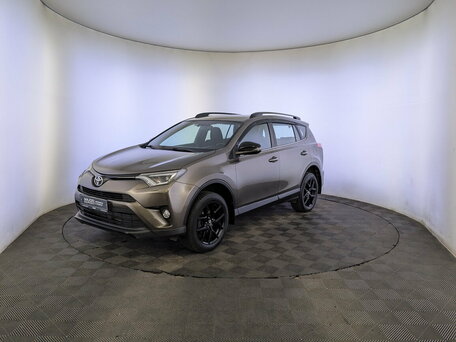 Toyota RAV4 IV (XA40) Рестайлинг