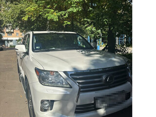 2015 Lexus LX 570 III Рестайлинг, белый, 6600000 рублей, вид 2