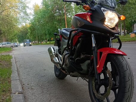 2012 Honda NC 700X, красный, 485000 рублей, вид 2