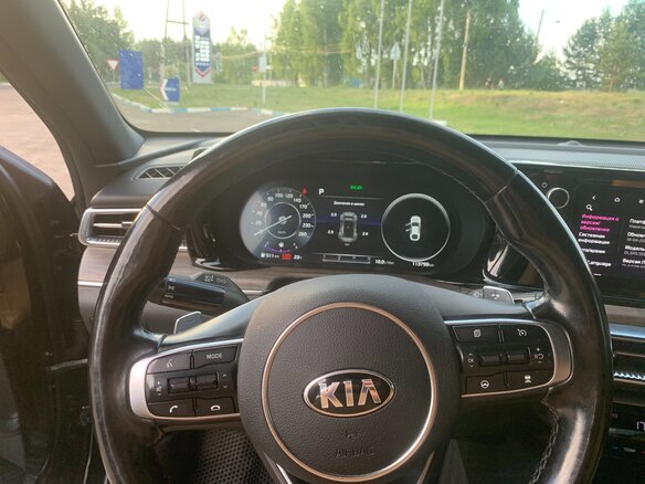 2019 Kia K5 III, чёрный, 2170000 рублей - вид 4