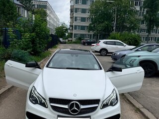 2013 Mercedes-Benz E-Класс 200 IV (W212, S212, C207) Рестайлинг, белый, 1800000 рублей, вид 1