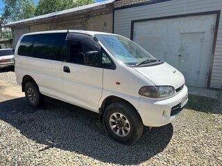 1996 Mitsubishi Delica IV, белый, 430000 рублей, вид 1