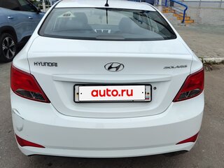 2014 Hyundai Solaris I Рестайлинг, белый, 650000 рублей, вид 4