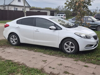 2015 Kia Cerato III, белый, 700000 рублей, вид 2