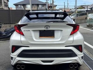 2022 Toyota C-HR I Рестайлинг, белый, 1493000 рублей, вид 4