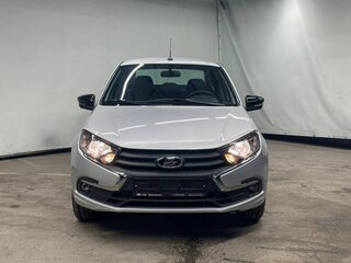 2026 Lada (ВАЗ) Granta I Рестайлинг, серебристый, 1365000 рублей, вид 2