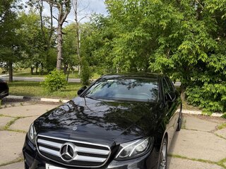 2017 Mercedes-Benz E-Класс 200 V (W213, S213, C238), чёрный, 2750000 рублей, вид 4