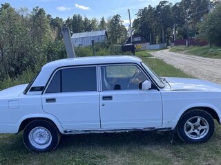 2004 Lada (ВАЗ) 2107, белый, 70000 рублей, вид 4