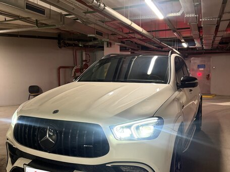 2020 Mercedes-Benz GLE 450 II (V167), белый, 5650000 рублей, вид 3