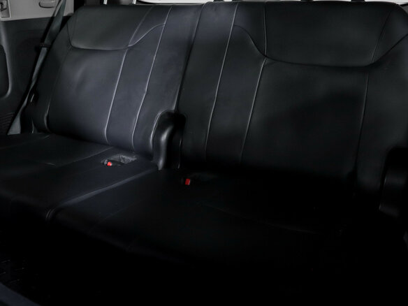 2010 Lexus LX 570 III, серебристый - вид 15