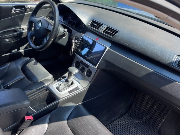 2005 Volkswagen Passat B6, серый, 660000 рублей - вид 12