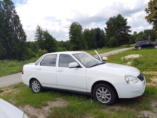 2017 Lada (ВАЗ) Priora I Рестайлинг, белый, 395000 рублей, вид 2