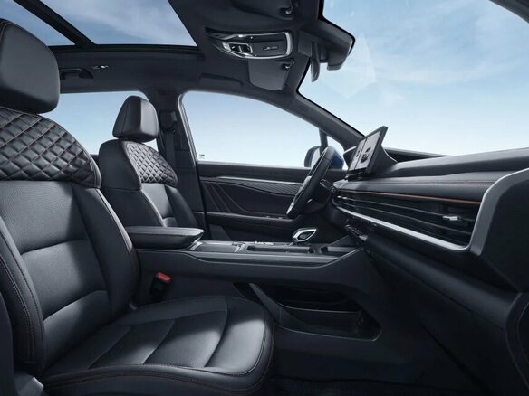2026 Geely Okavango I Рестайлинг, белый, 4085990 рублей - вид 16