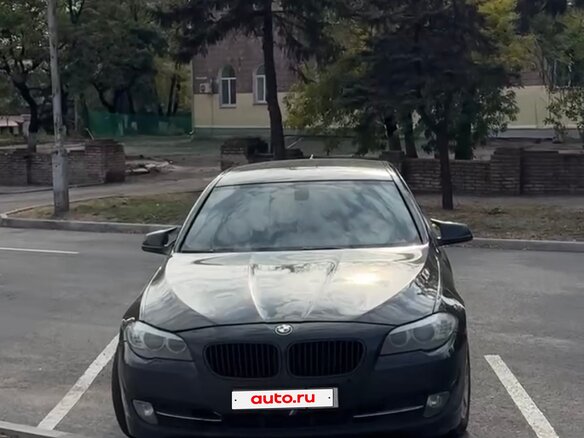 2012 BMW 5 серии 520i VI (F10/F11/F07), чёрный, 1300000 рублей - вид 1