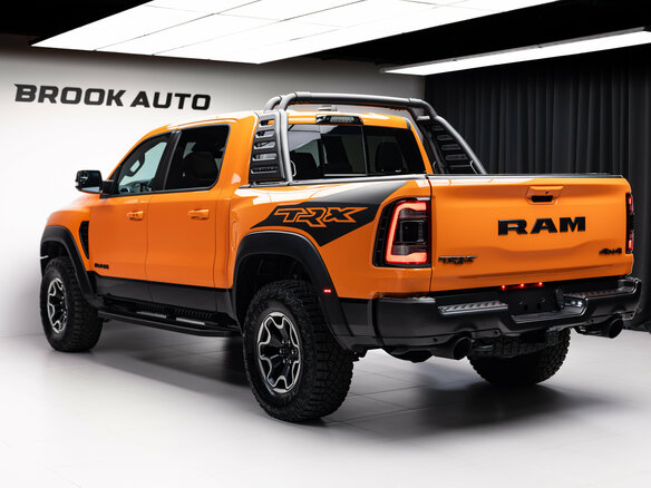 2021 Ram 1500 Crew Cab TRX V, оранжевый, 14290000 рублей - вид 37