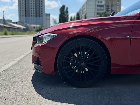 2012 BMW 3 серии 320d VI (F3x), красный, 1800000 рублей - вид 16