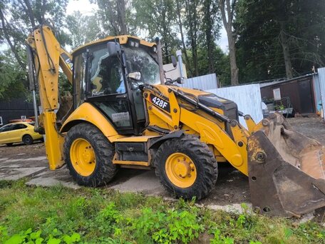 2012 Caterpillar 428, 5000000 рублей, вид 2