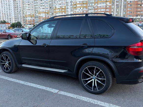 2010 BMW X5 30i II (E70), чёрный, 1650000 рублей - вид 5