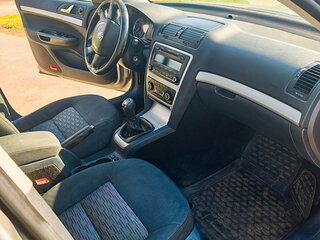 2012 Skoda Octavia II (A5) Рестайлинг, бежевый, 650000 рублей, вид 3