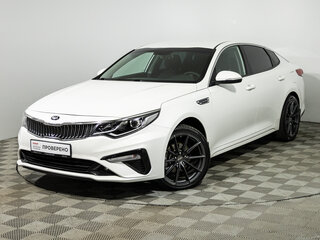 2019 Kia Optima IV Рестайлинг, белый, 1737980 рублей, вид 1