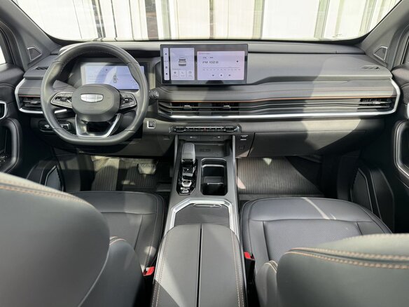 2024 Geely Okavango I Рестайлинг, серый, 3050000 рублей - вид 8