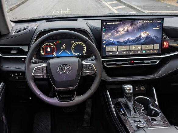 2026 Toyota Highlander IV (XU70), чёрный, 5390000 рублей - вид 8