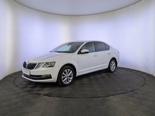 2019 Skoda Octavia III (A7) Рестайлинг, белый, 1790000 рублей, вид 1