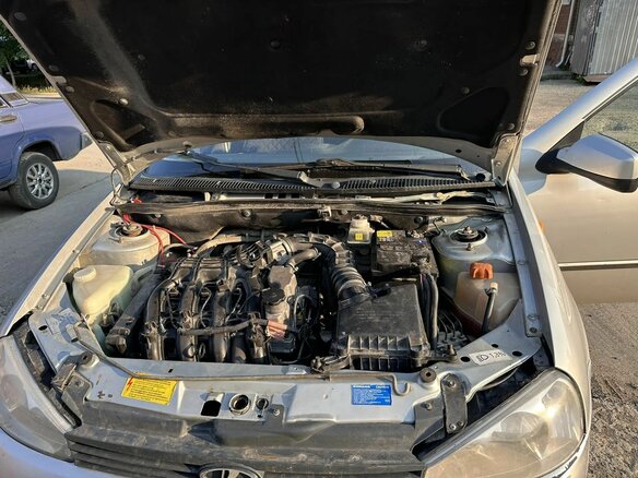 2012 Lada (ВАЗ) Kalina Sport I, серебристый, 280000 рублей - вид 3