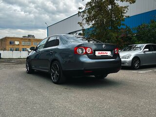 2008 Volkswagen Jetta V, серый, 800000 рублей, вид 4