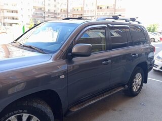 2010 Toyota Land Cruiser 200 Series, серый, 2680000 рублей, вид 4