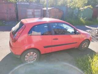 2008 Ford Fiesta Mk5, красный, 305000 рублей, вид 4
