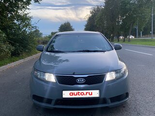 2010 Kia Cerato 6-speed II, серый, 550000 рублей, вид 2