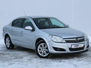 2011 Opel Astra H Рестайлинг, серебристый, 445000 рублей, вид 3