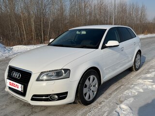 2011 Audi A3 II (8P) Рестайлинг 2, белый, 780000 рублей, вид 2