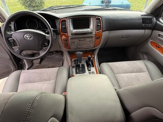 2003 Toyota Land Cruiser 100 Series Рестайлинг 1, серый, 2800000 рублей, вид 5