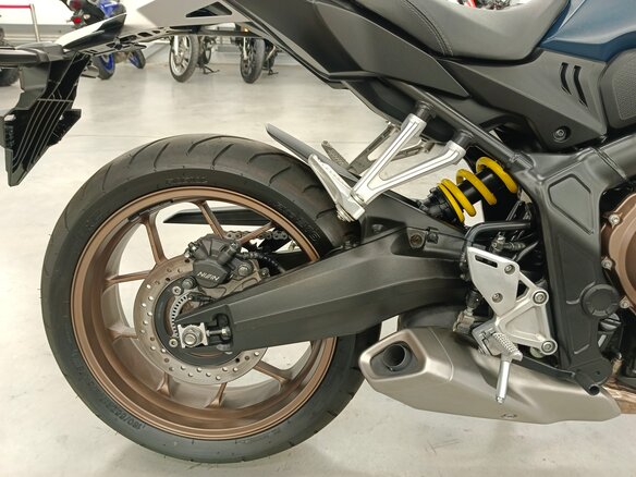 2021 Honda CB 650R, синий, 790000 рублей - вид 11
