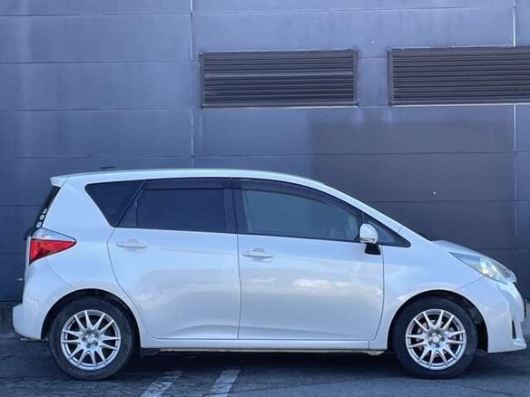 2016 Toyota Ractis II, белый, 770000 рублей - вид 6