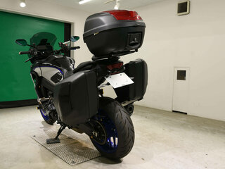 2024 Yamaha Tracer 9, серый, 1802000 рублей, вид 4